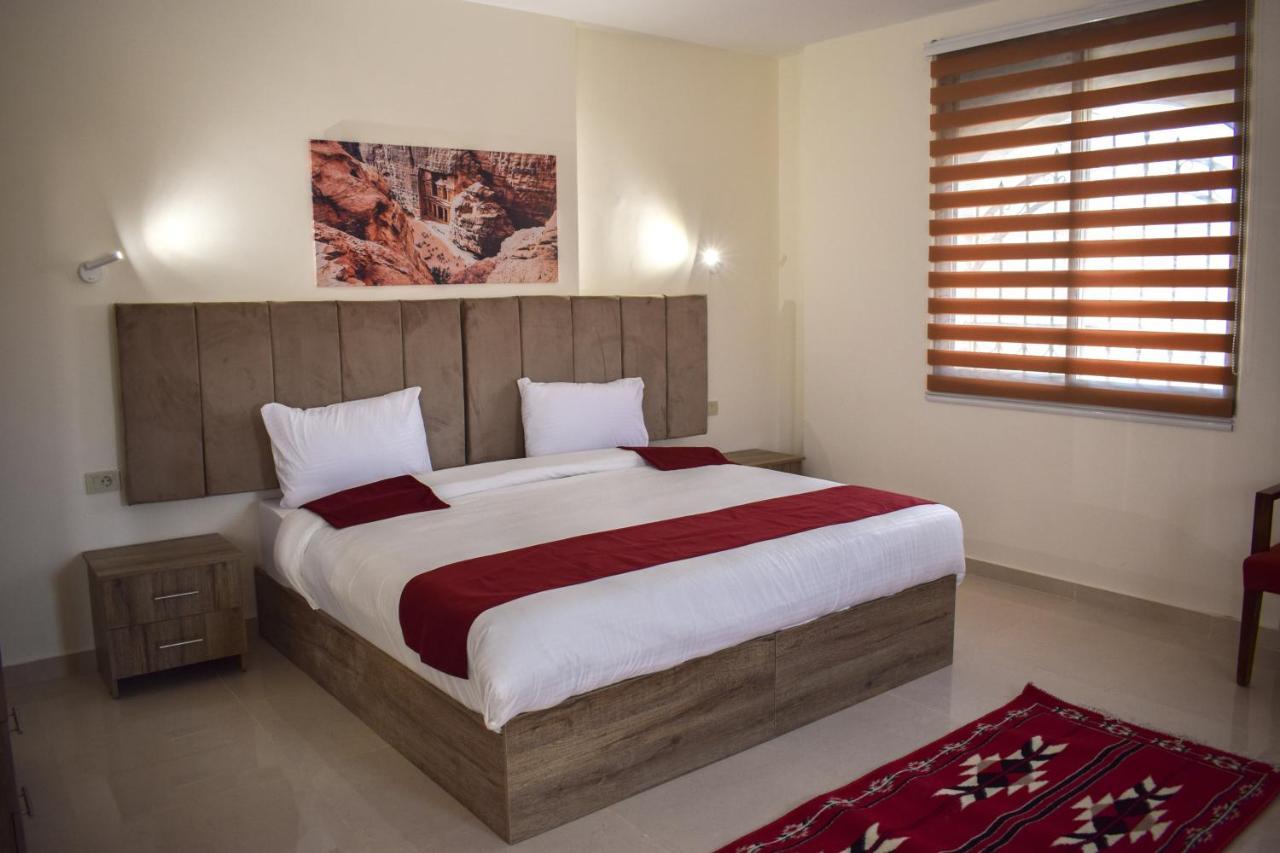 Twilight Hotel Petra Wadi Musa Esterno foto